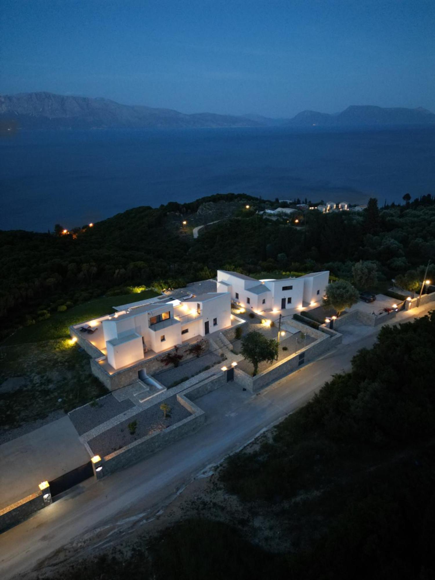 ניקיאנה Tempestini Exclusive Villas מראה חיצוני תמונה
